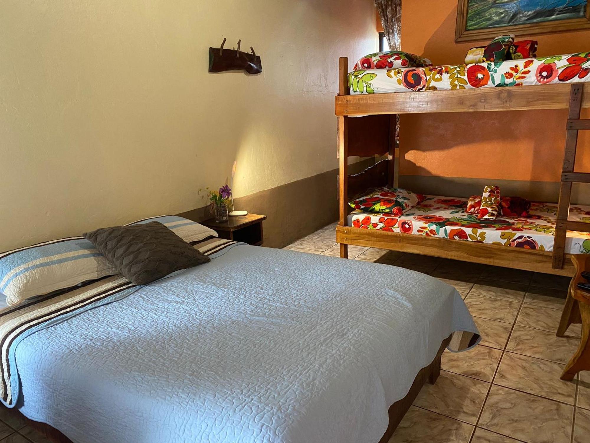 Hostel La Suerte Monteverde Dış mekan fotoğraf