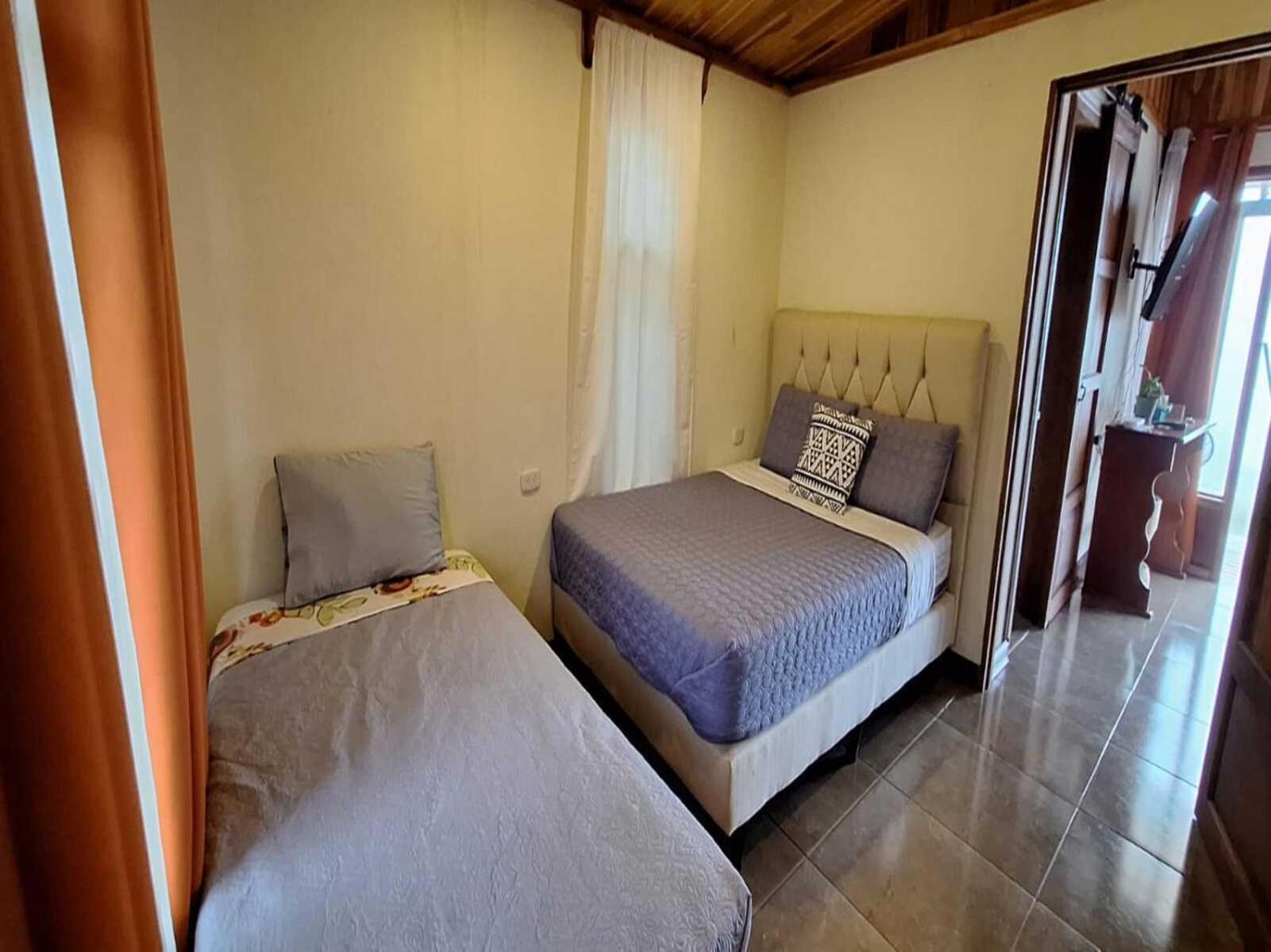 Hostel La Suerte Monteverde Dış mekan fotoğraf